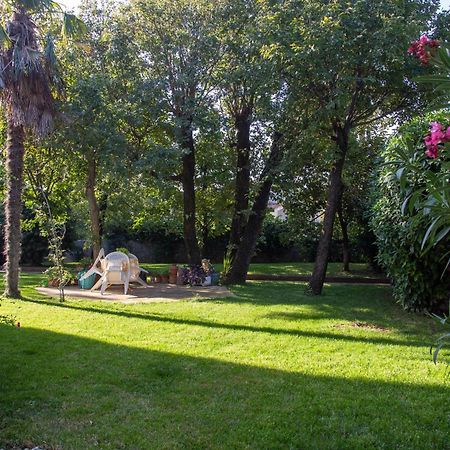Appartamento Con Giardino Le Querce Sistiana Exteriör bild