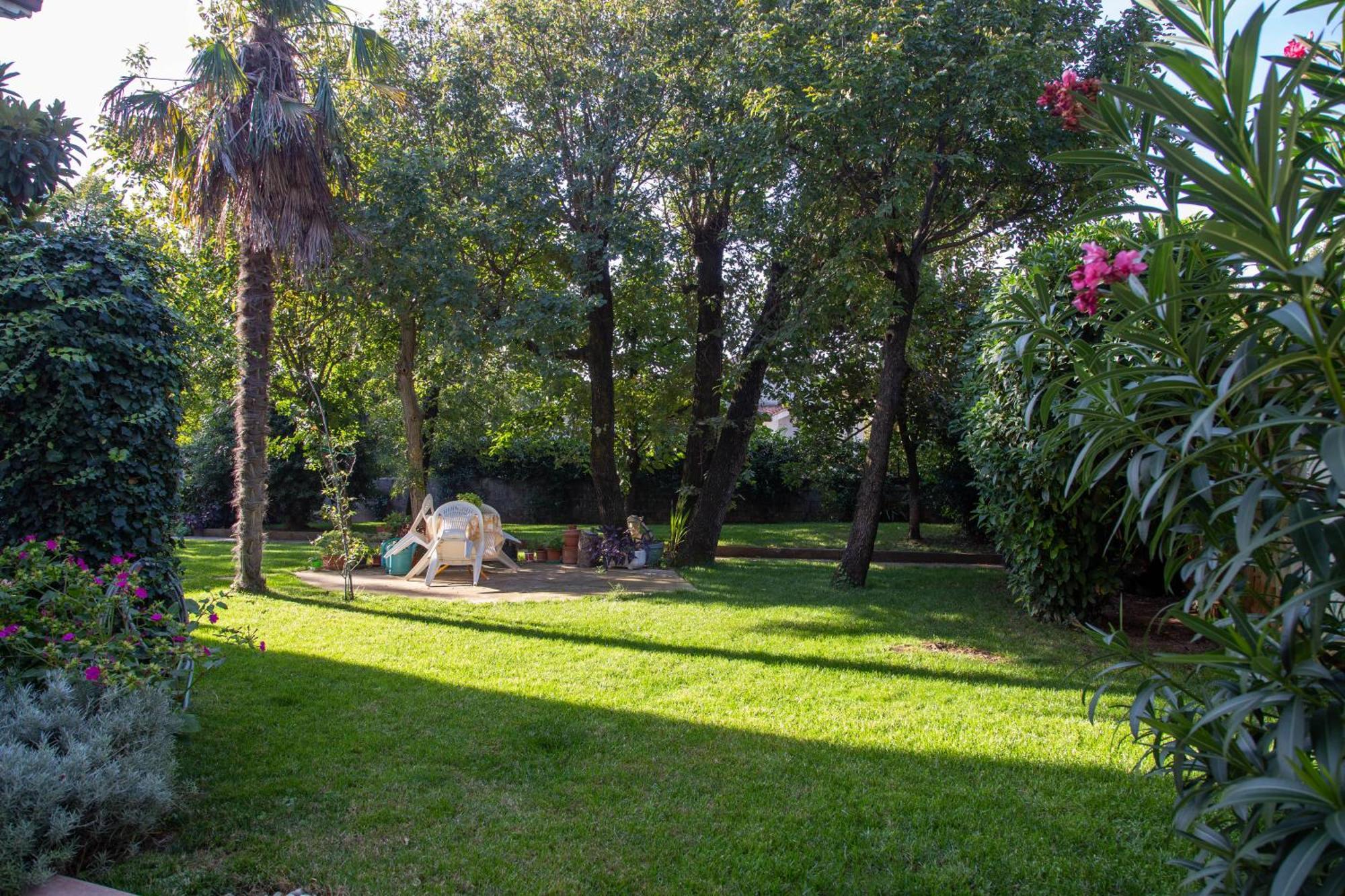 Appartamento Con Giardino Le Querce Sistiana Exteriör bild
